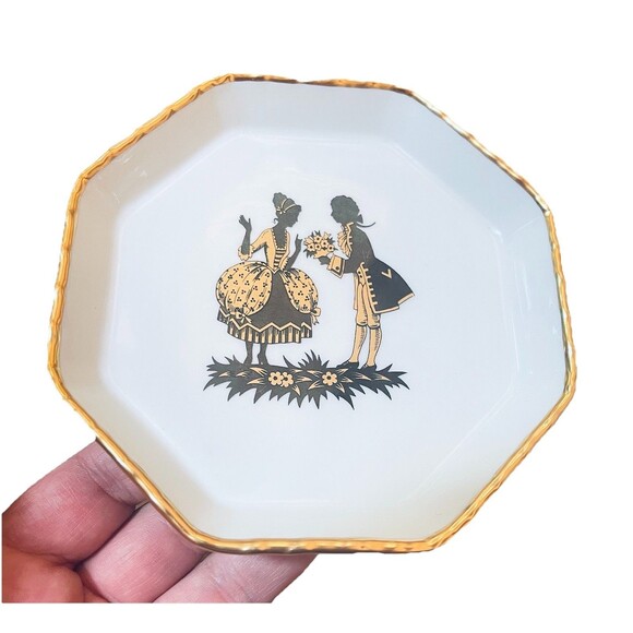 Fürstenberg Germany Silhouette Plate Courting Couple 4.75" Octagon Gold Trim VTG - Picture 1 of 9